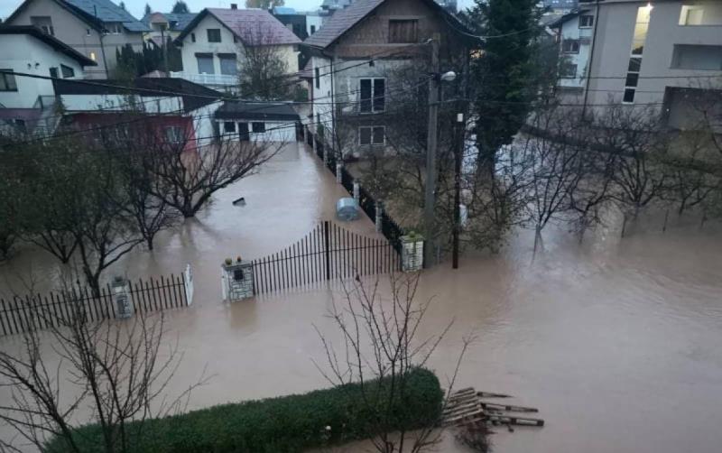  Zbog porasta vodostaja ugroženo više objekata na području Ilidže