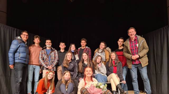  Mladi glumci iz Žepča oduševili publiku u Slavonskom Brodu