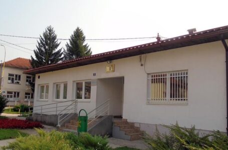Javni poziv za podnošenje prijava za dodjelu sredstava u svrhu provođenja aktivnosti „Pomoći obiteljima sa troje i više djece“ u školskoj/akademskoj 2025/2026. godini