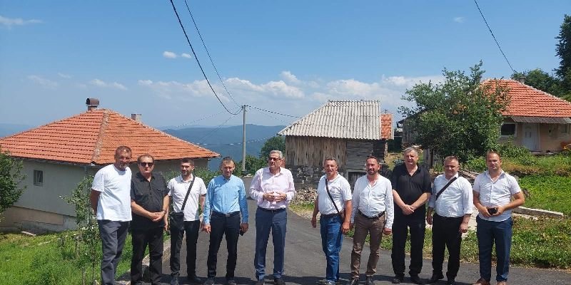  Završeno asfaltiranje puta u MZ Željezno Polje-Balačići