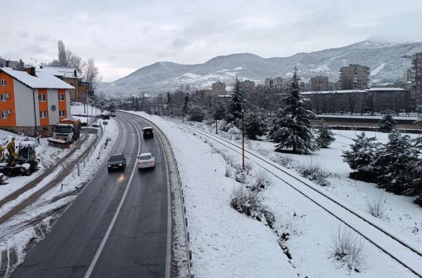  Snijeg uzrokova 14 prometnih nezgoda u ZDK-u