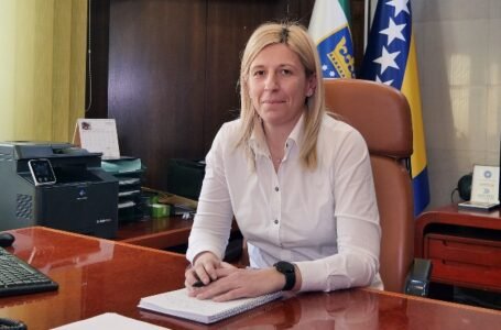 Premijerka Mehmedić čestitala 8. mart – Međunarodni dan žena