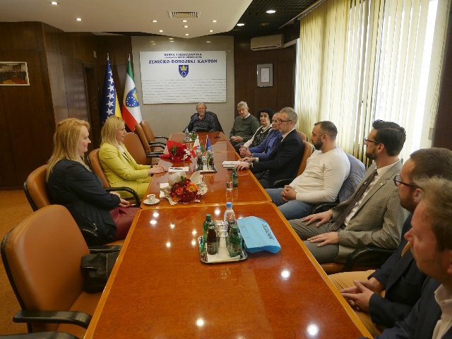  Premijerka Mehmedić i ministrica  Subašić razgovarale  s predstavnicima krovnih  institucija kulture naroda u Bosni i Hercegovini