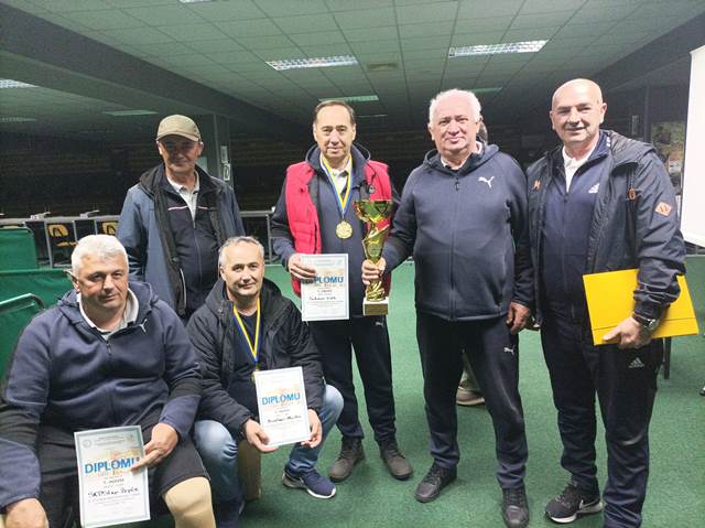  Foto: Članovi SKOSI XP Žepče u Sarajevu ekipno i pojedinačno zauzeli prva mjesta i oborili državni rekord