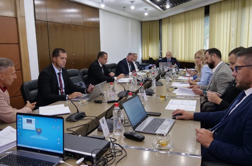 Vlada ZDK odobrila 1,5 milijuna KM za poticaje privredi i turizmu, odobrena sredstva DVIČ-u i ambulanti u Željeznom Polju