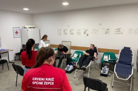 Crveni križ: U Žepču danas 45 osoba darovalo krv