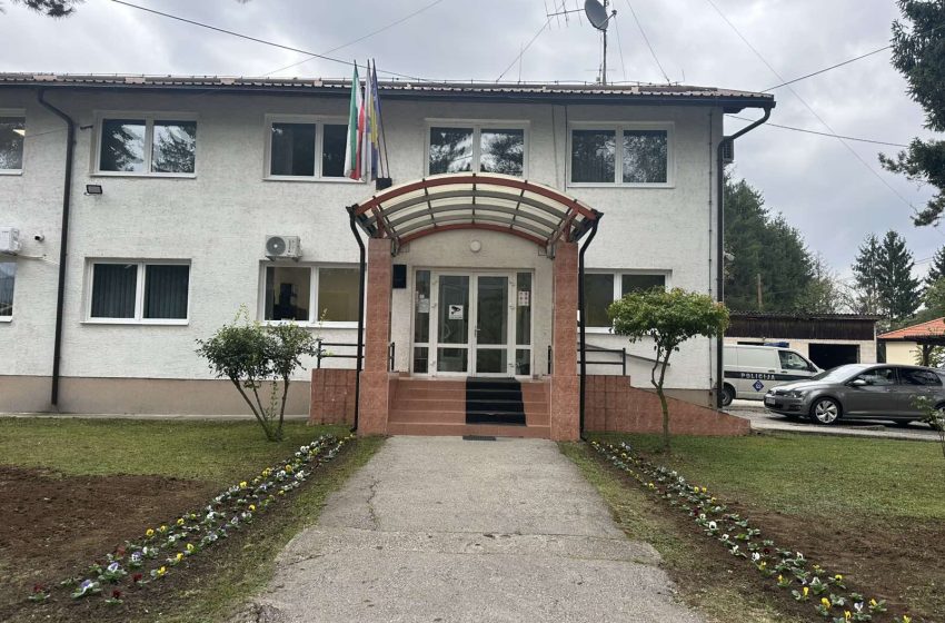  Uređeno dvorište i prilaz PU Žepče