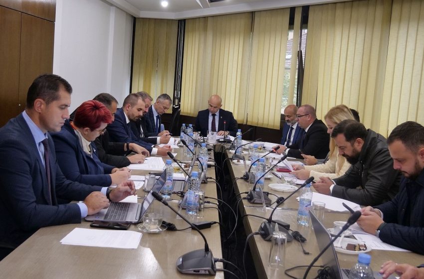  Vlada ZDK: Povećane plaće zaposlenima u zdravstvu za 10 posto